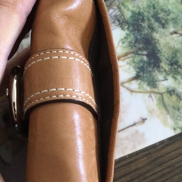 Coach tan wallet with key ring 6 compartment - Picture 5 of 7